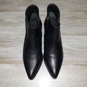 Thursday Boot Downtown Boot Size 10.5